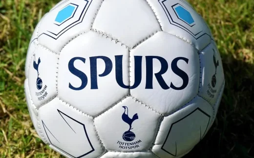 Tottenham conseguirá lutar pelo título da Premier League 2023/ 2024?